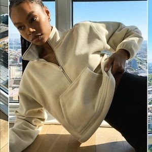 Aritizia tna polar half zip crop fleece cream tan